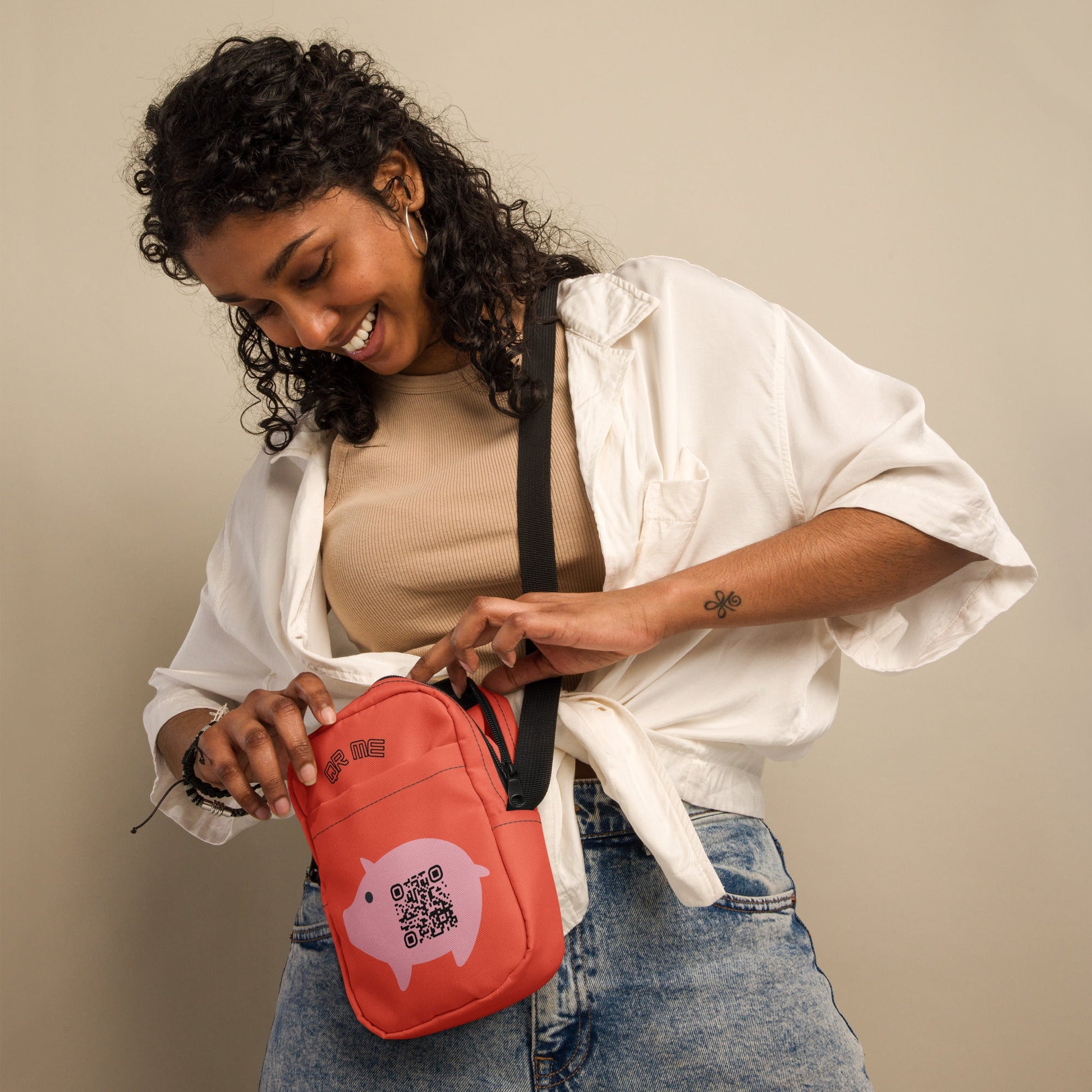 Cute Pig Emoji Personalized QR Code crossbody bag