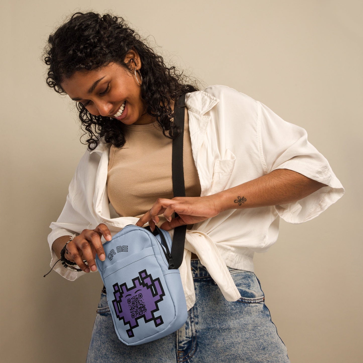 Alien Emoji Personalized QR Code crossbody bag