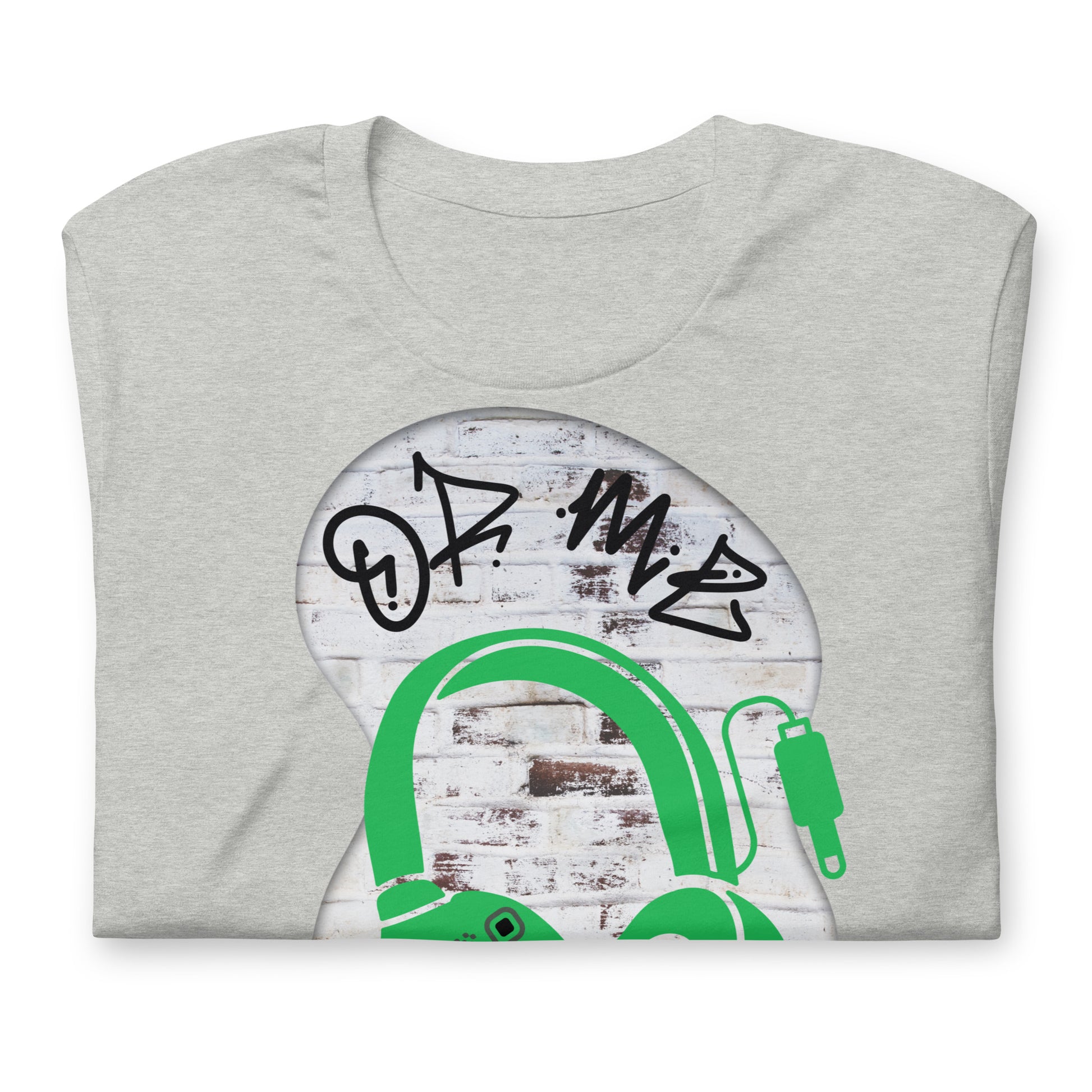 Graffiti Wall QR Code T-Shirt – Share Your Music Boldly