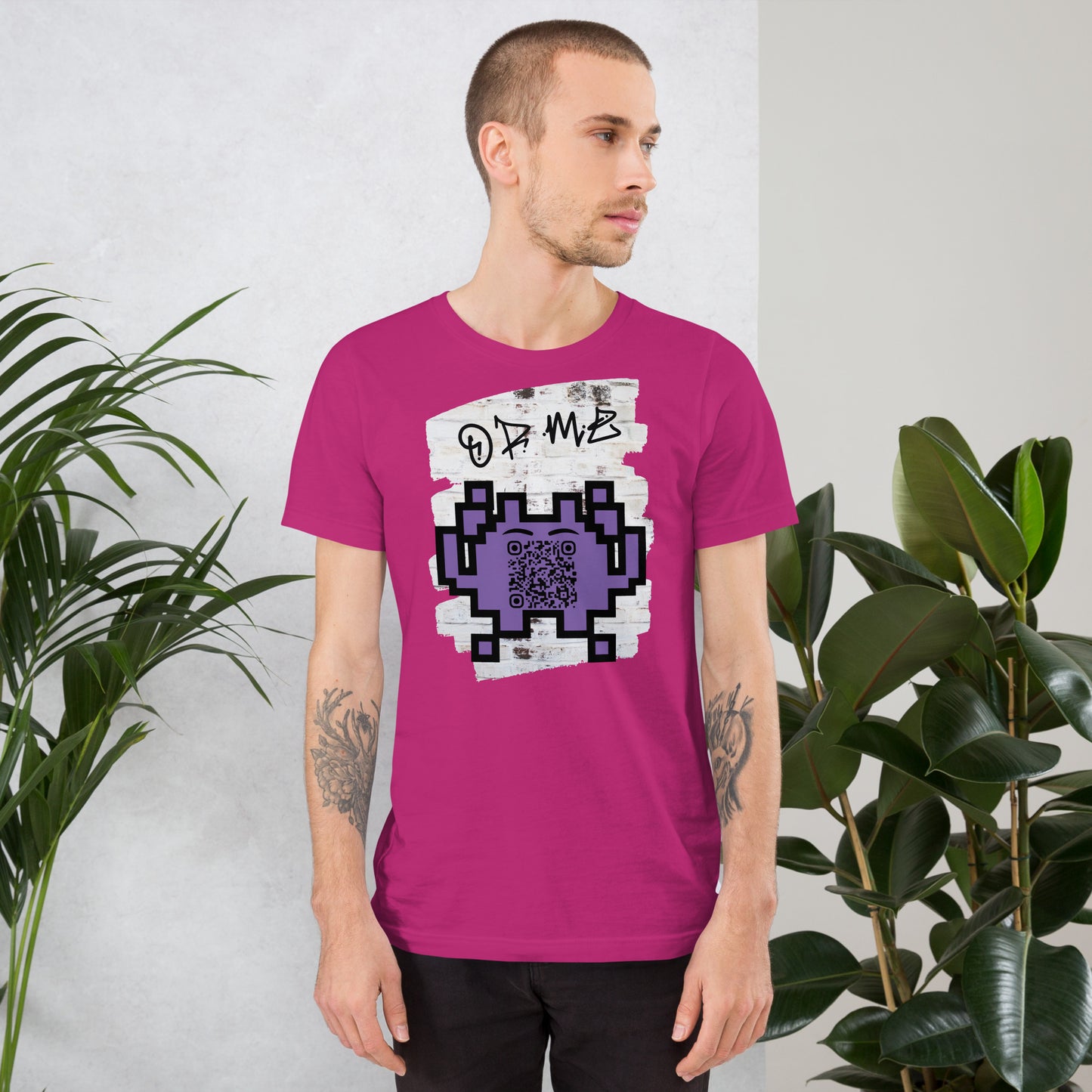 Graffiti Wall Alien QR Code T-Shirt – For Gamers and YouTubers