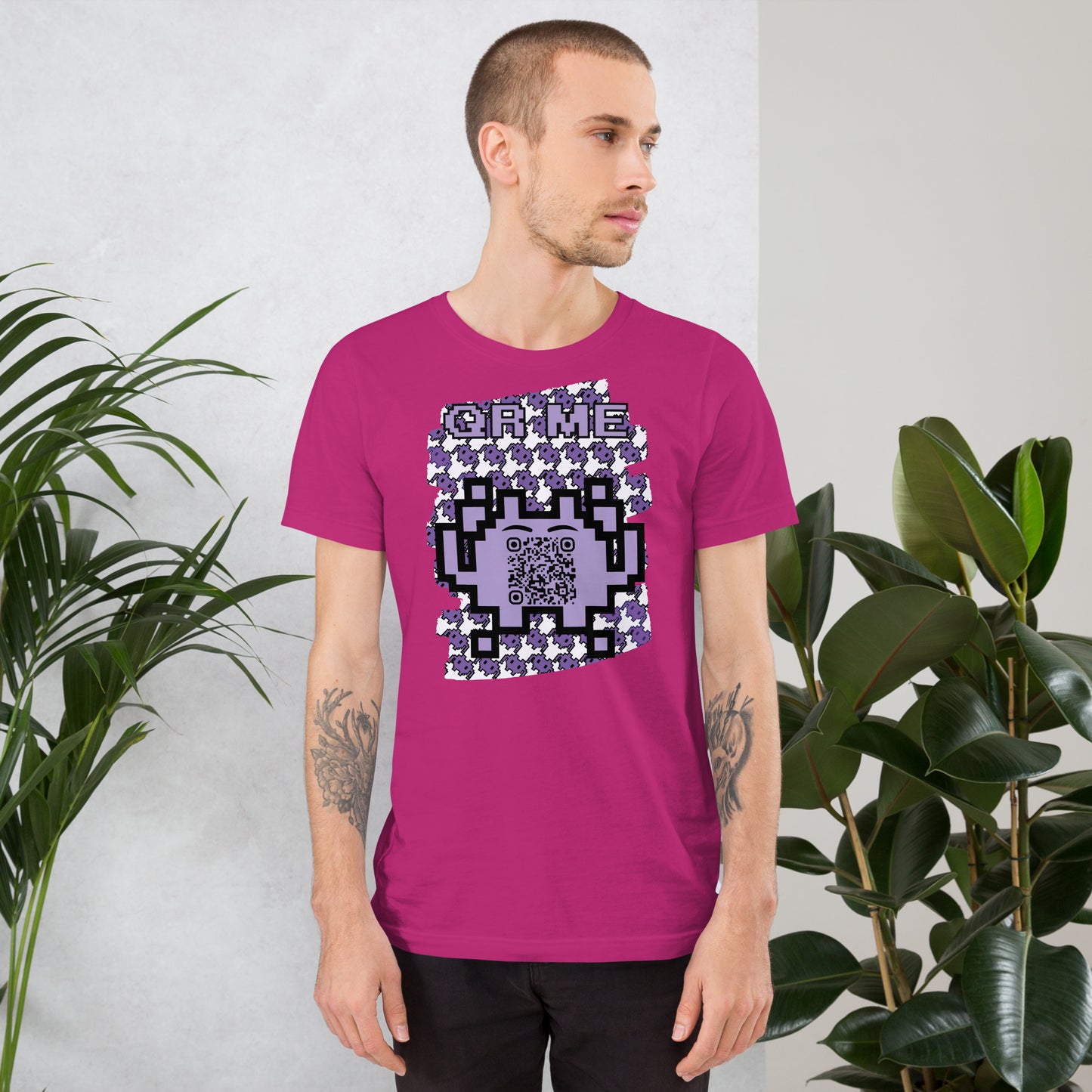 Purple Alien QR Code T-Shirt – For Gamers and YouTubers
