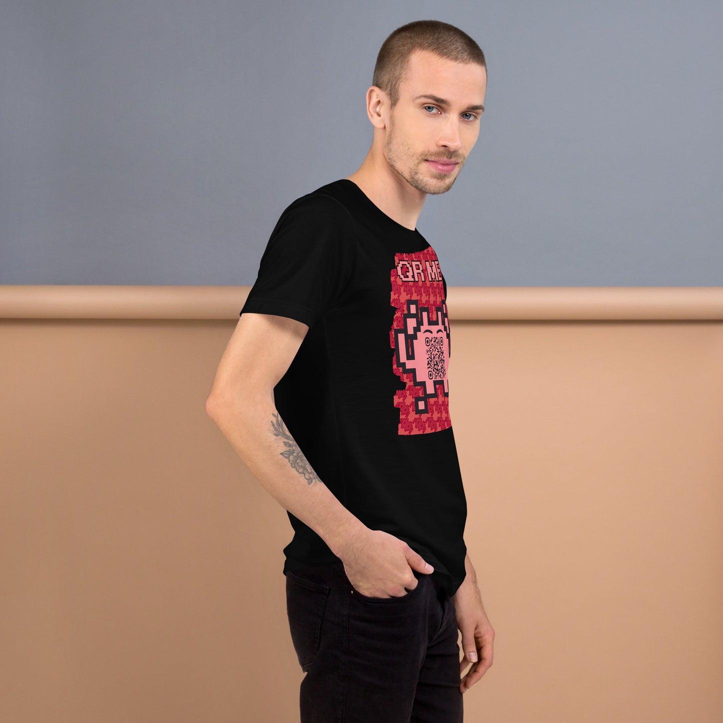 Red Alien QR Code T-Shirt – Go Boldly and Share