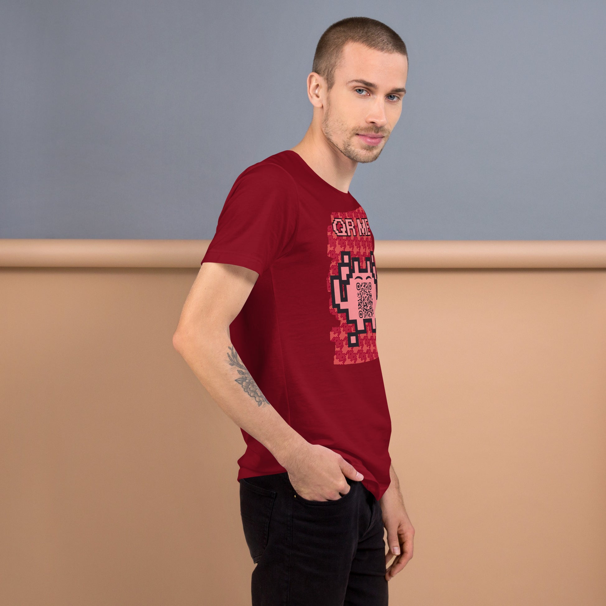 Red Alien QR Code T-Shirt – Go Boldly and Share