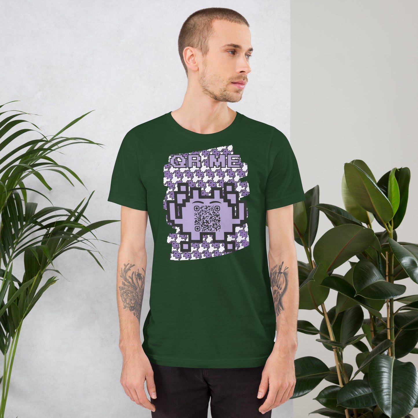 Purple Alien QR Code T-Shirt – For Gamers and YouTubers