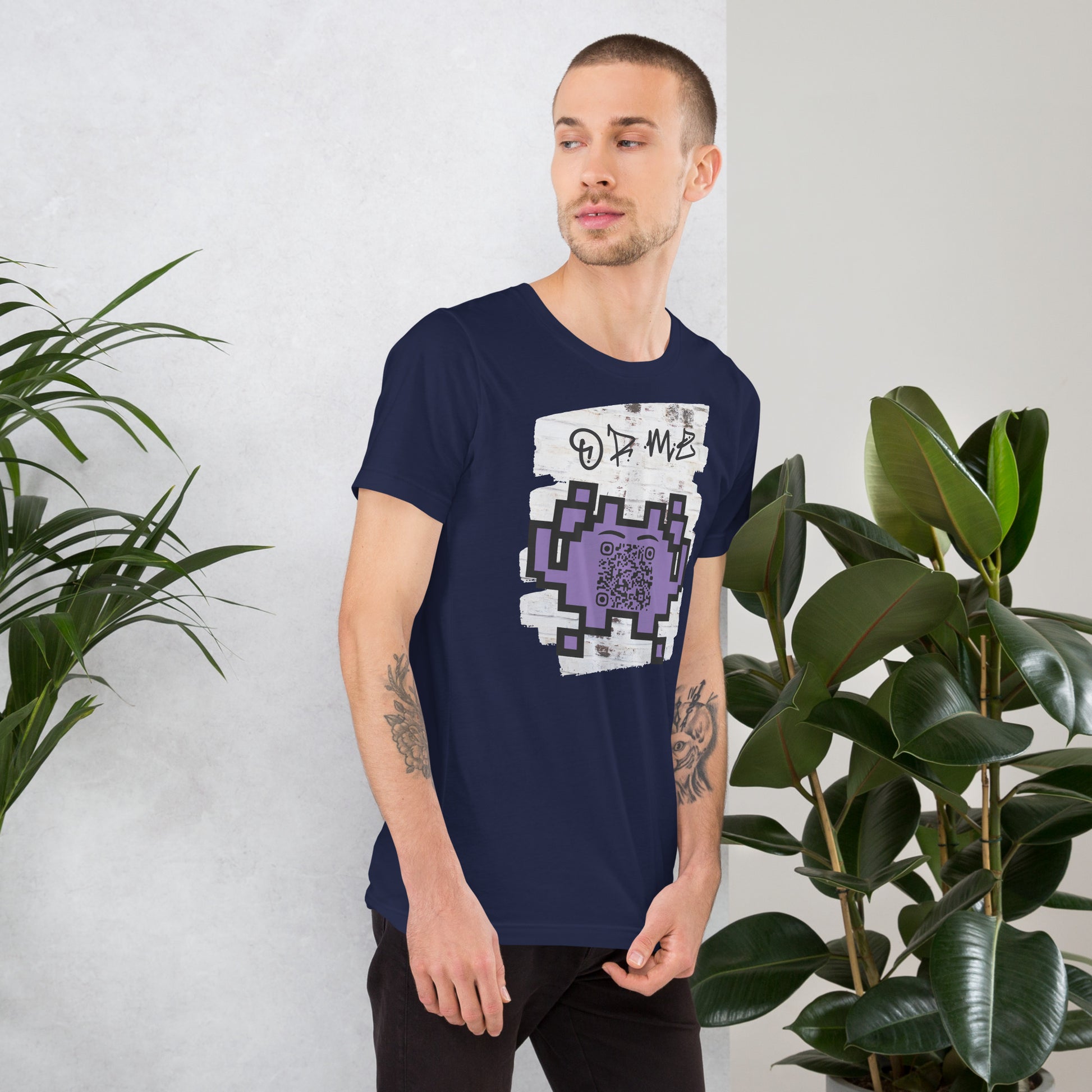 Graffiti Wall Alien QR Code T-Shirt – For Gamers and YouTubers