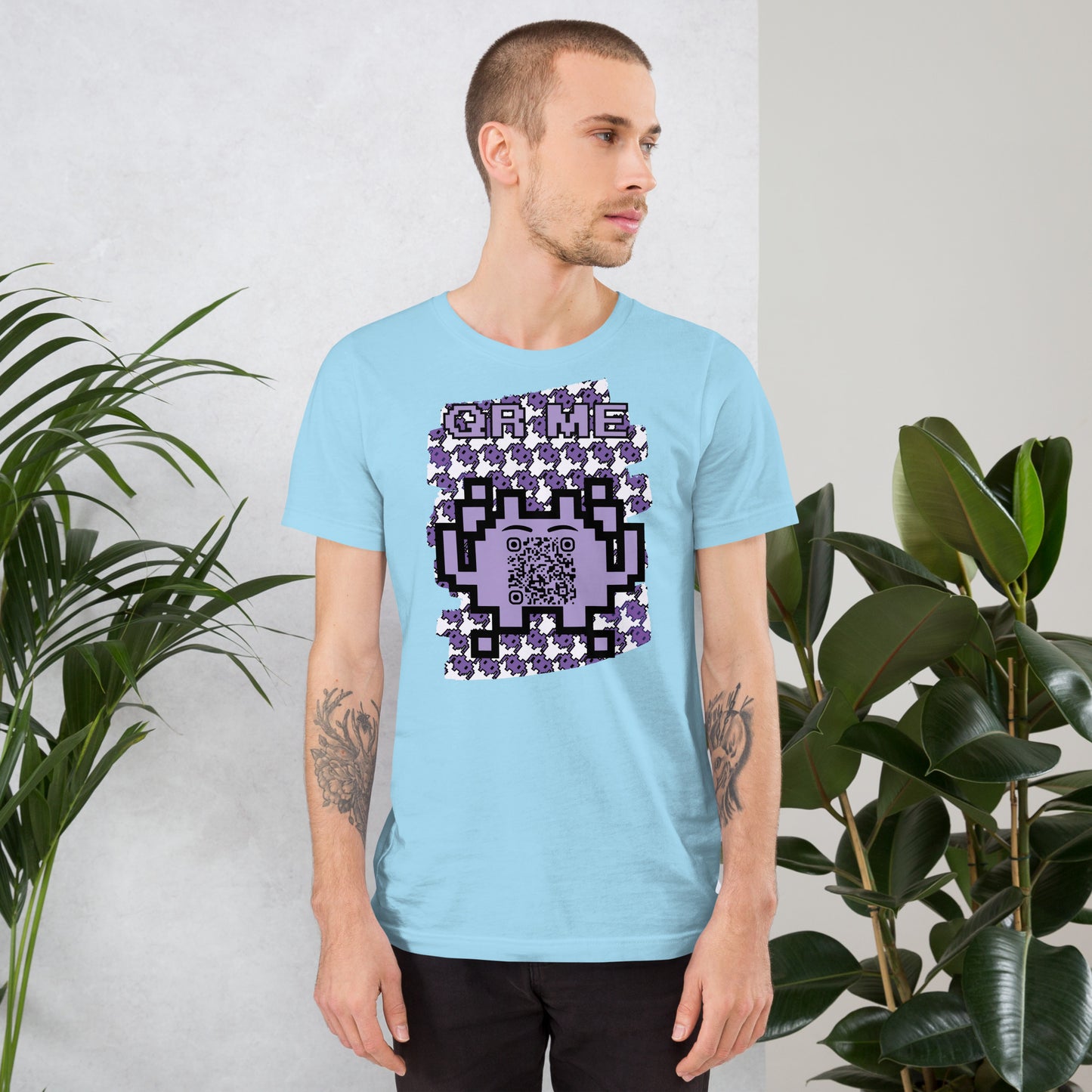 Purple Alien QR Code T-Shirt – For Gamers and YouTubers