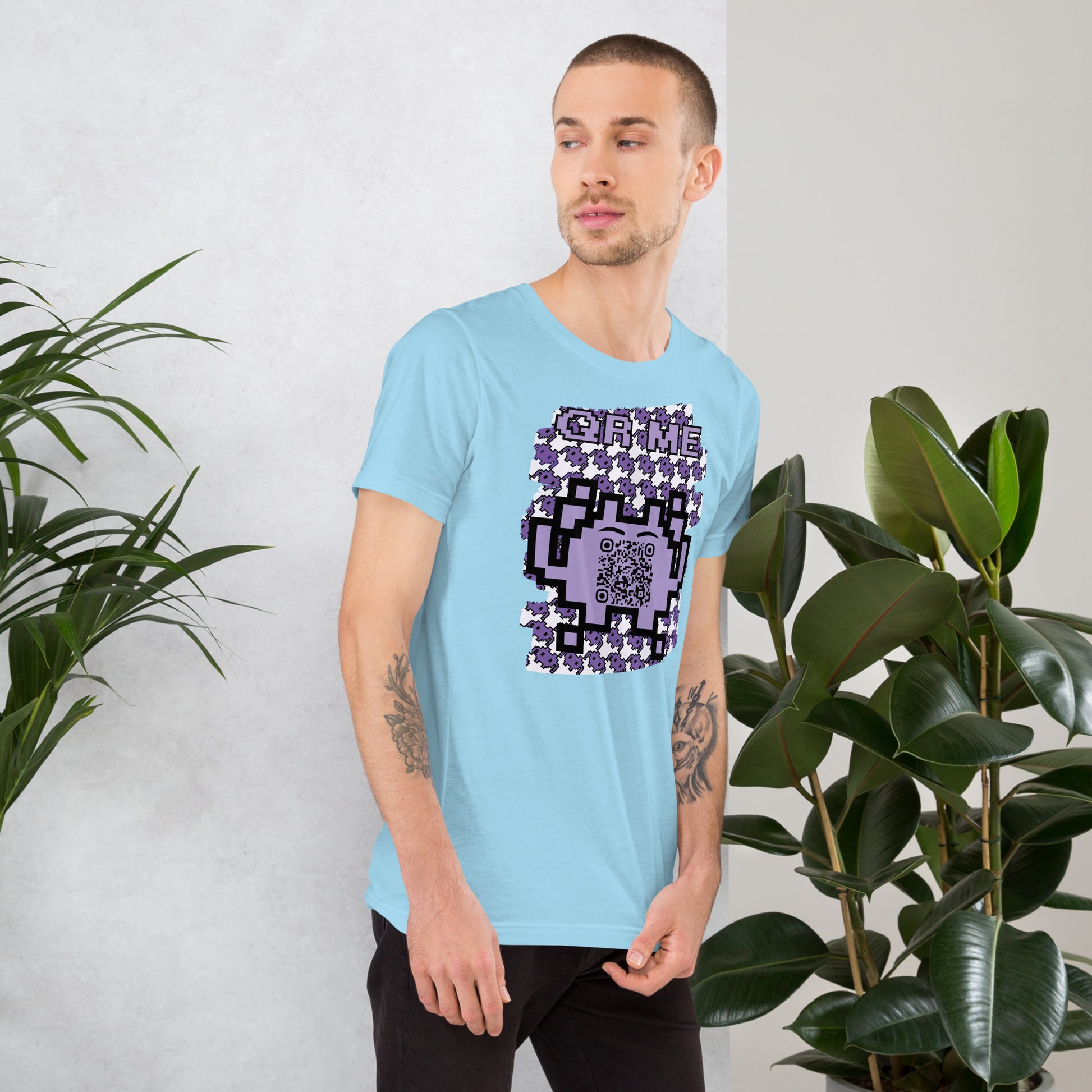 Purple Alien QR Code T-Shirt – For Gamers and YouTubers