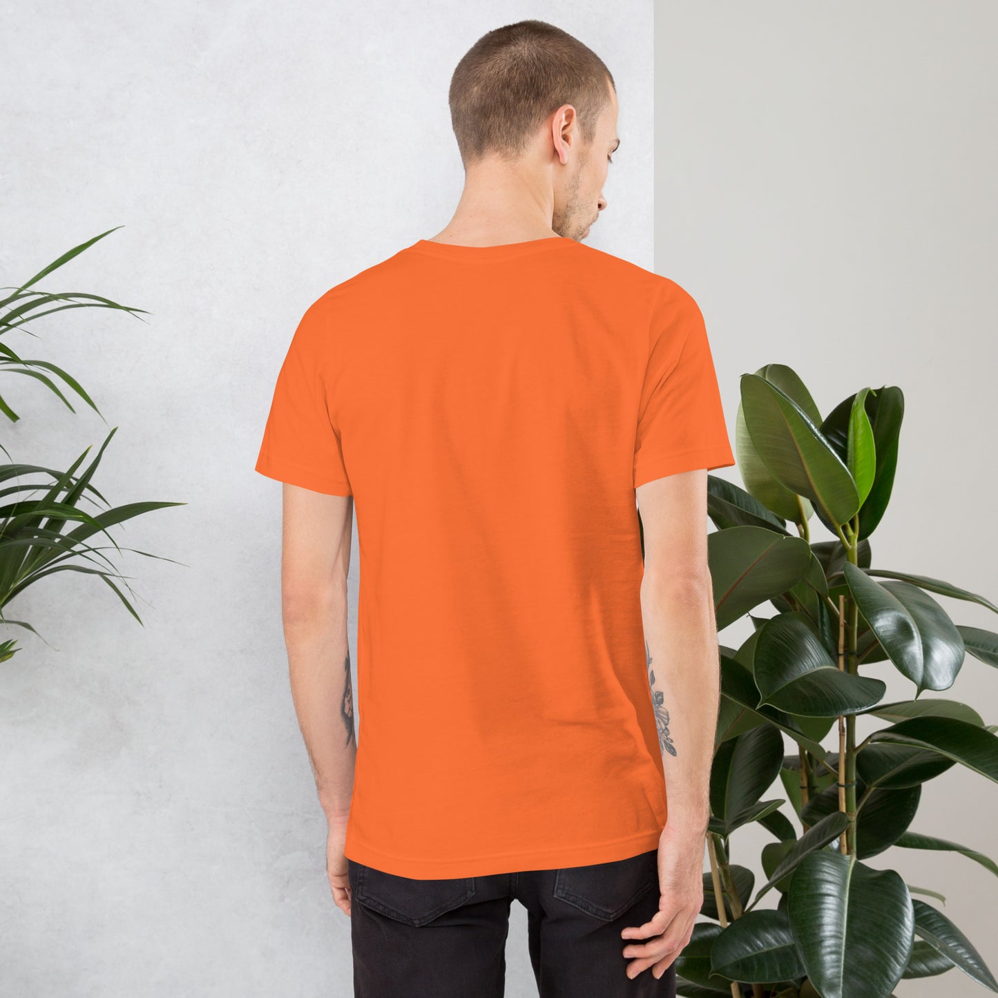 Graffiti Wall Alien QR Code T-Shirt – For Gamers and YouTubers
