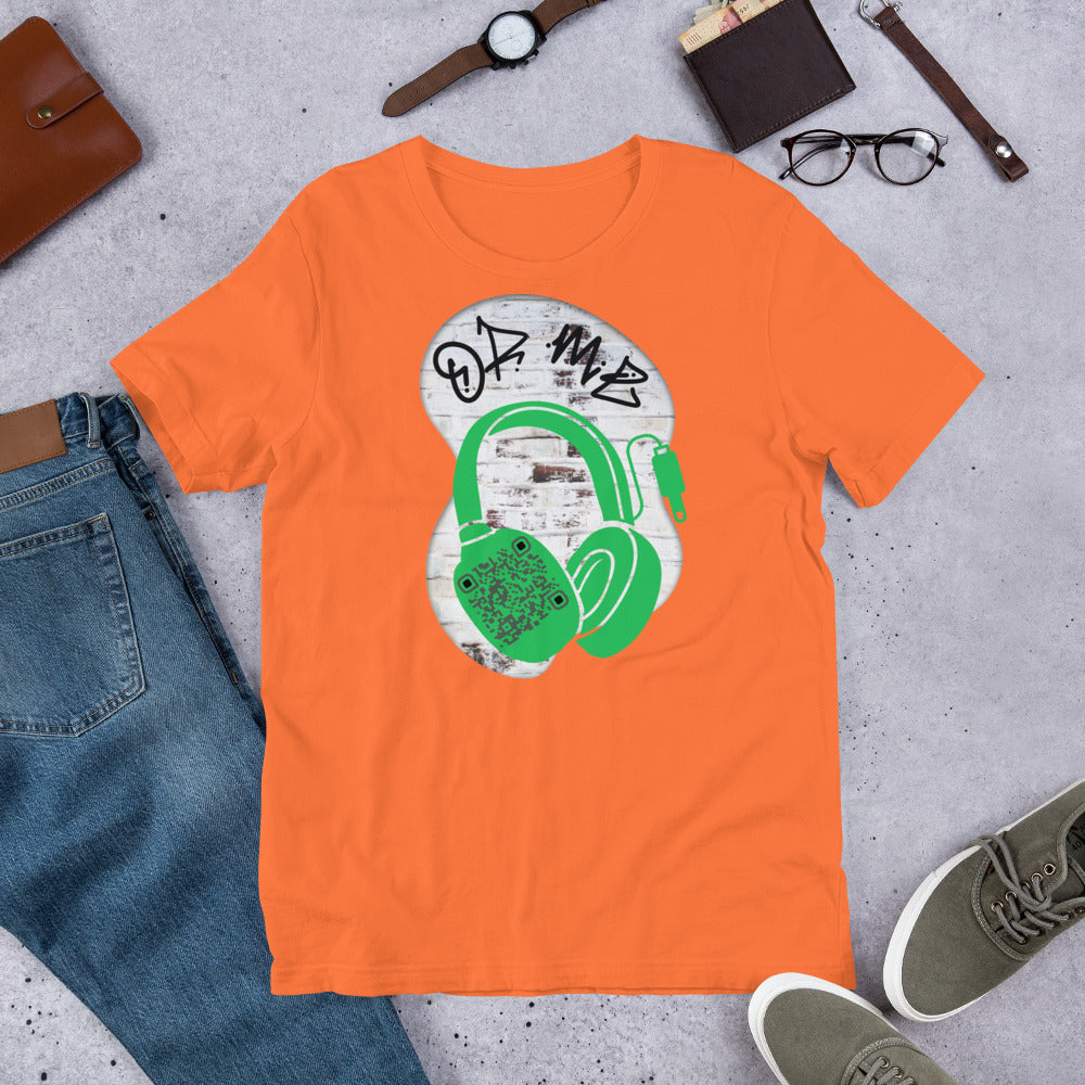 Graffiti Wall QR Code T-Shirt – Share Your Music Boldly