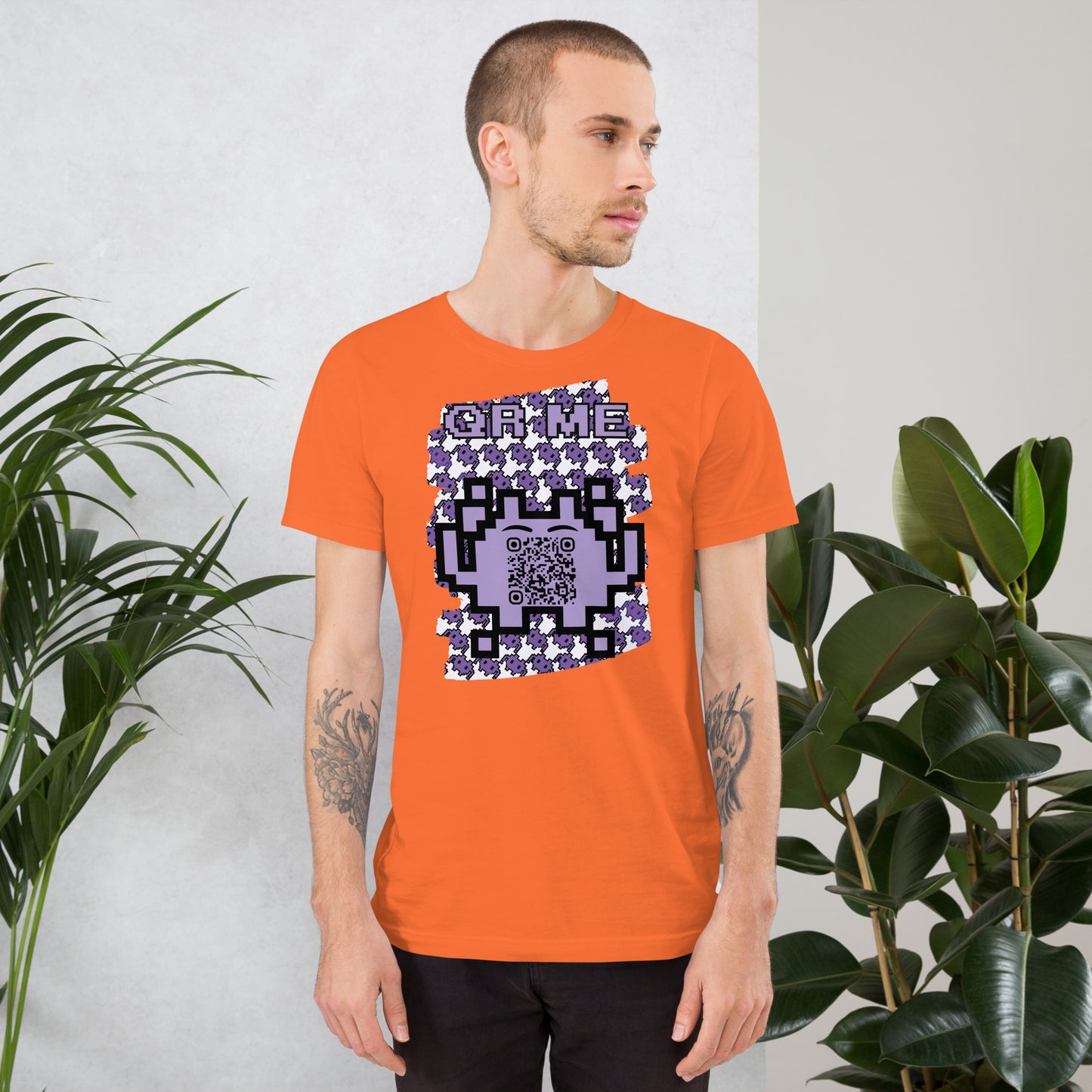 Purple Alien QR Code T-Shirt – For Gamers and YouTubers