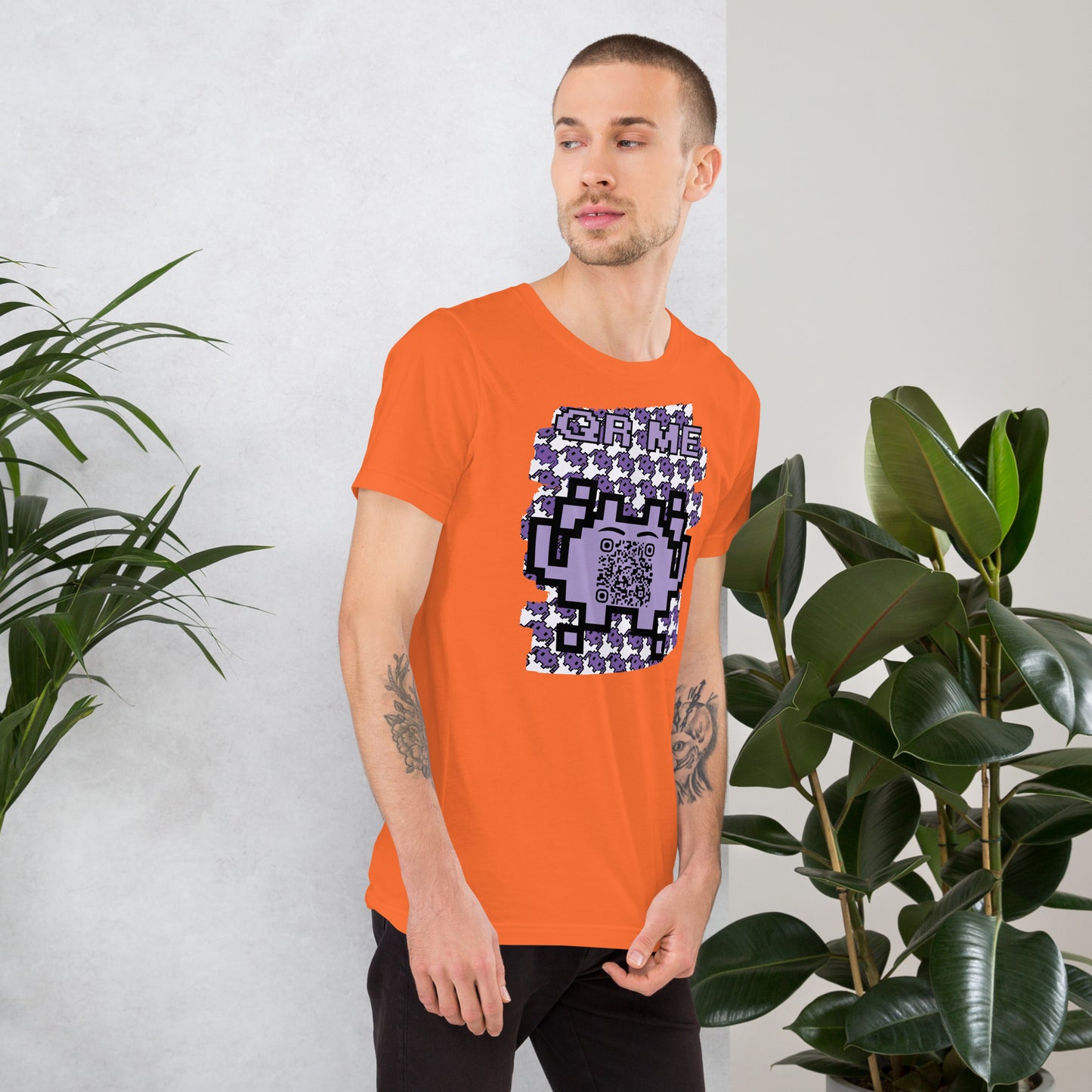Purple Alien QR Code T-Shirt – For Gamers and YouTubers
