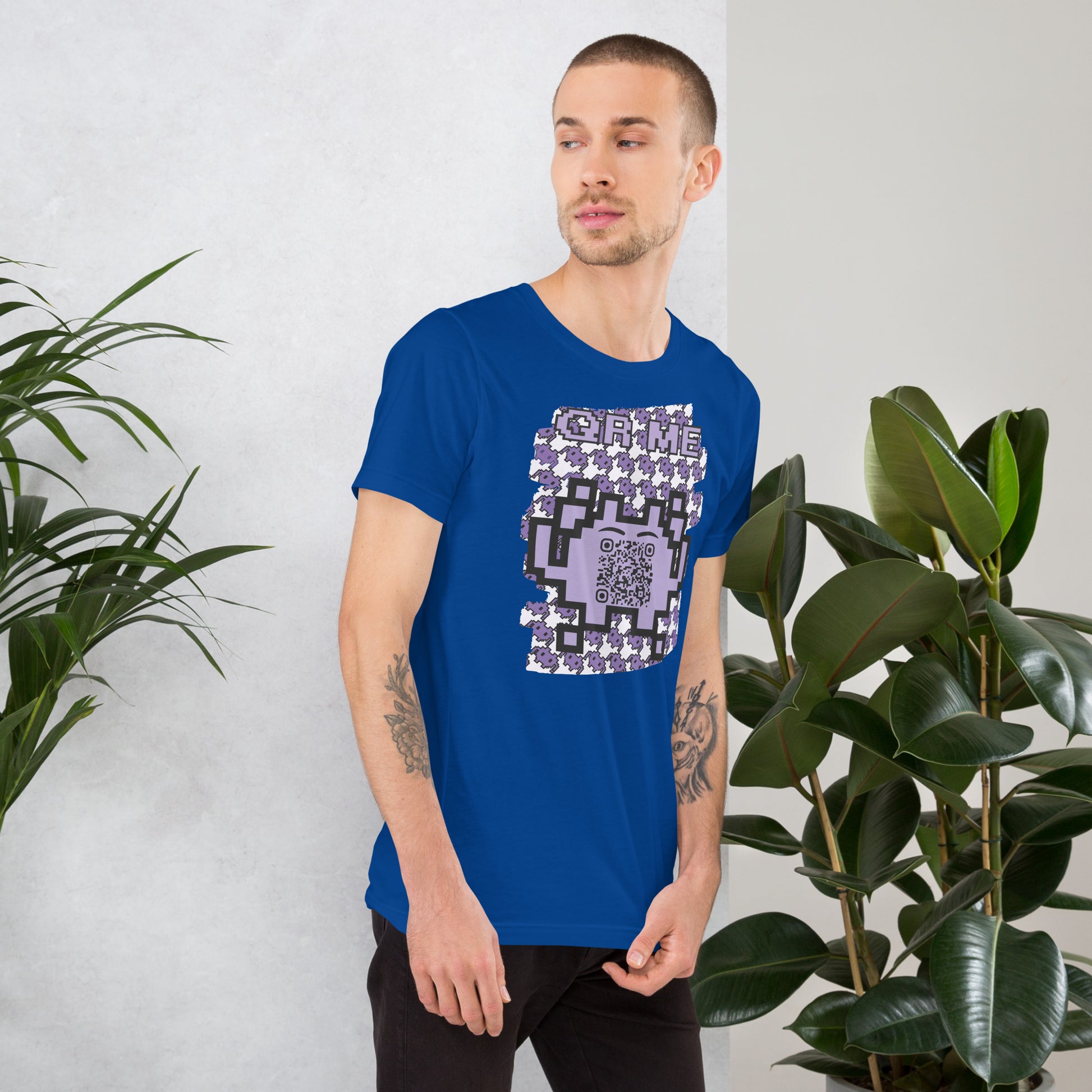 Purple Alien QR Code T-Shirt – For Gamers and YouTubers