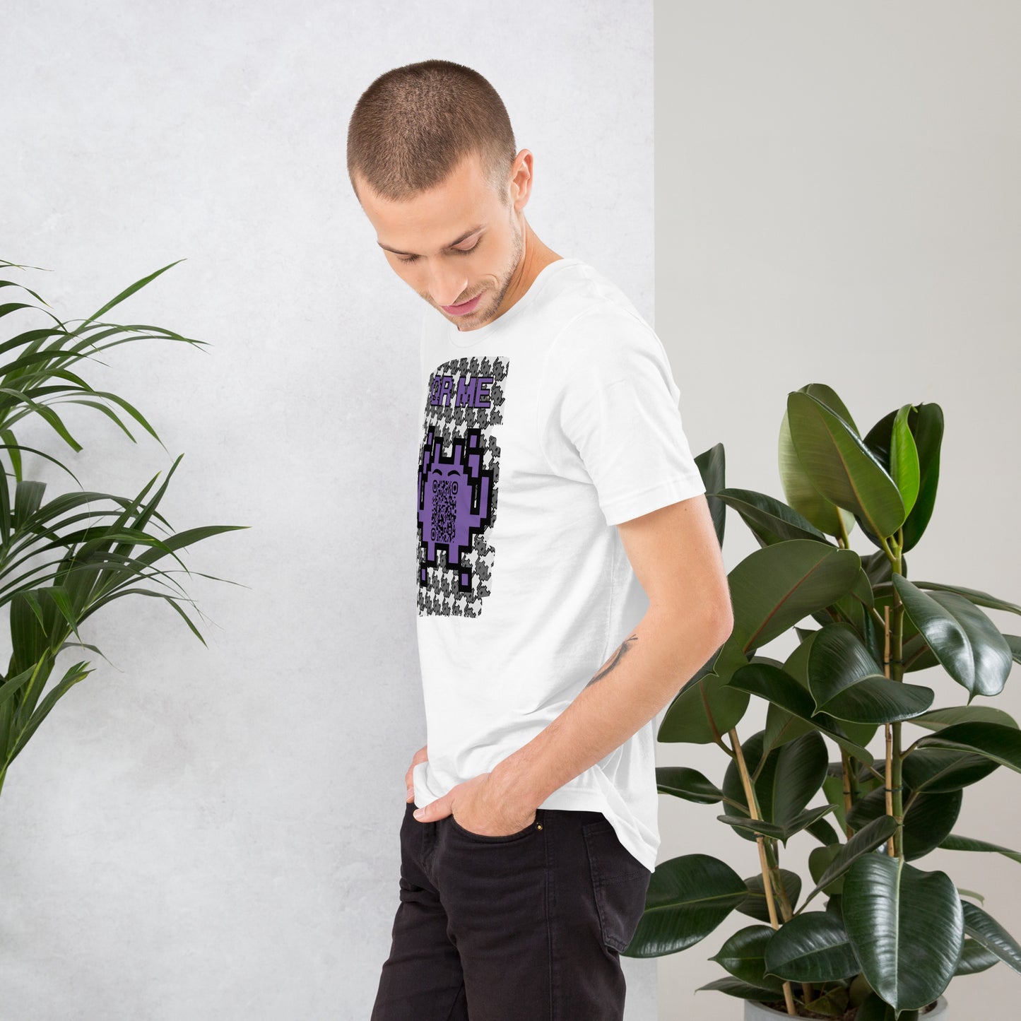 Mono Alien QR Code T-Shirt – Share Your Gaming and YouTube Links