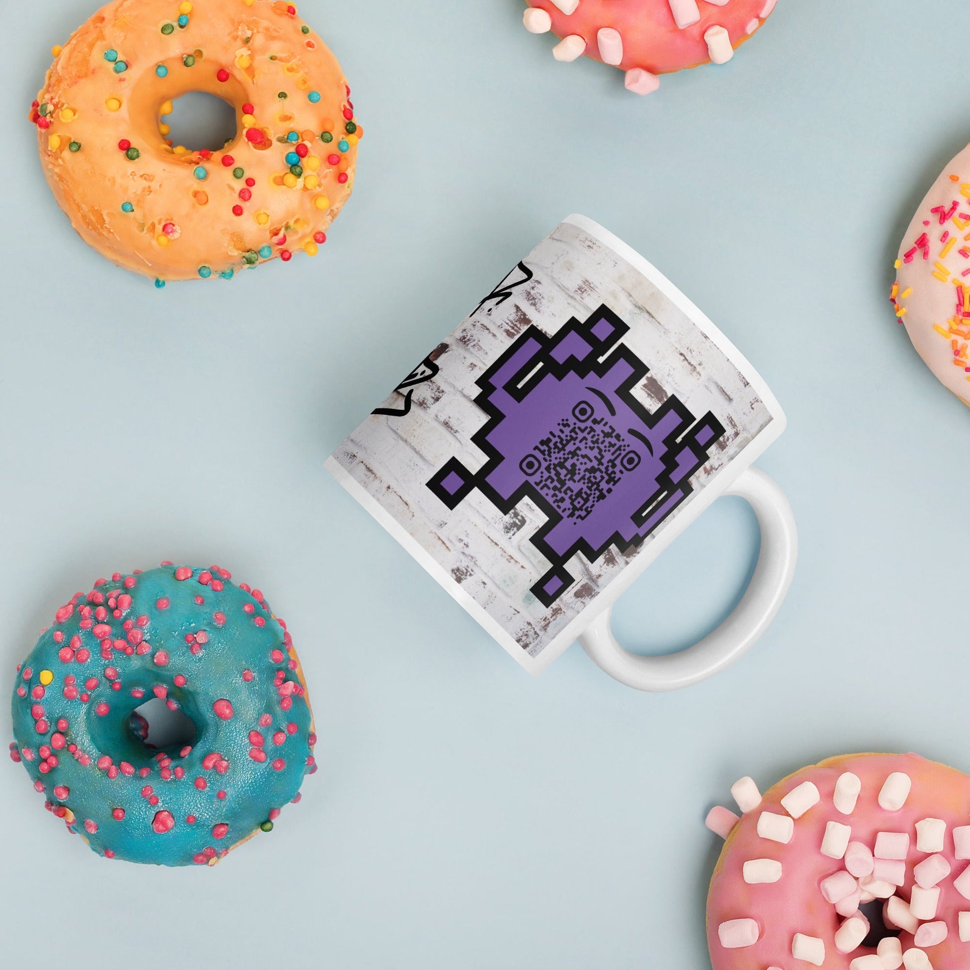 Graffiti Wall Alien Emoji QR Code Mug - For The Gamers