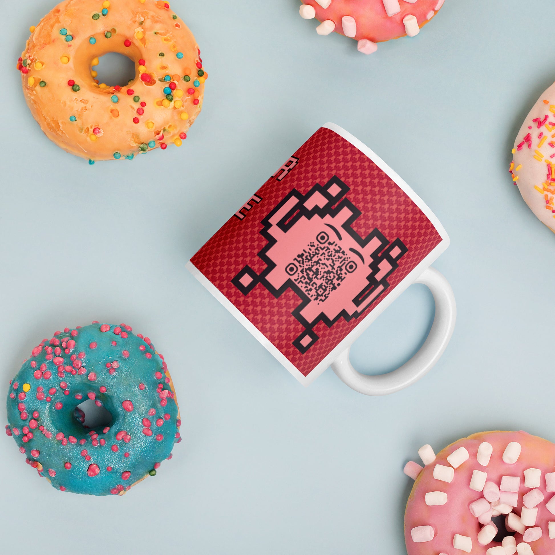 Red Alien Emoji QR Code Mug โ Share Your Gaming World