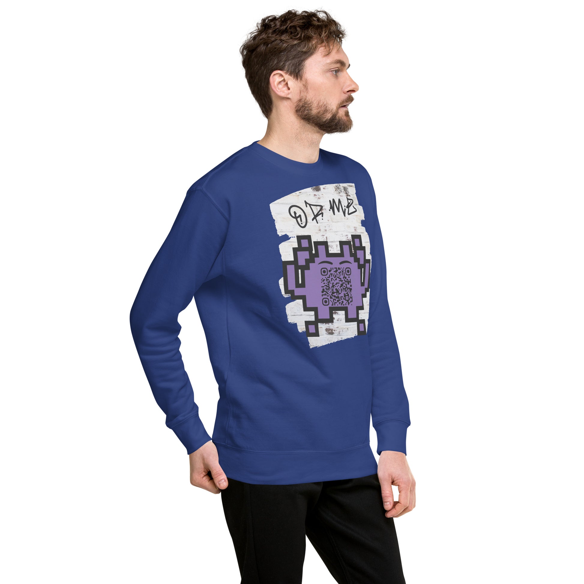 Graffiti Wall Alien QR Code Sweatshirt – Bold Style for Gamers